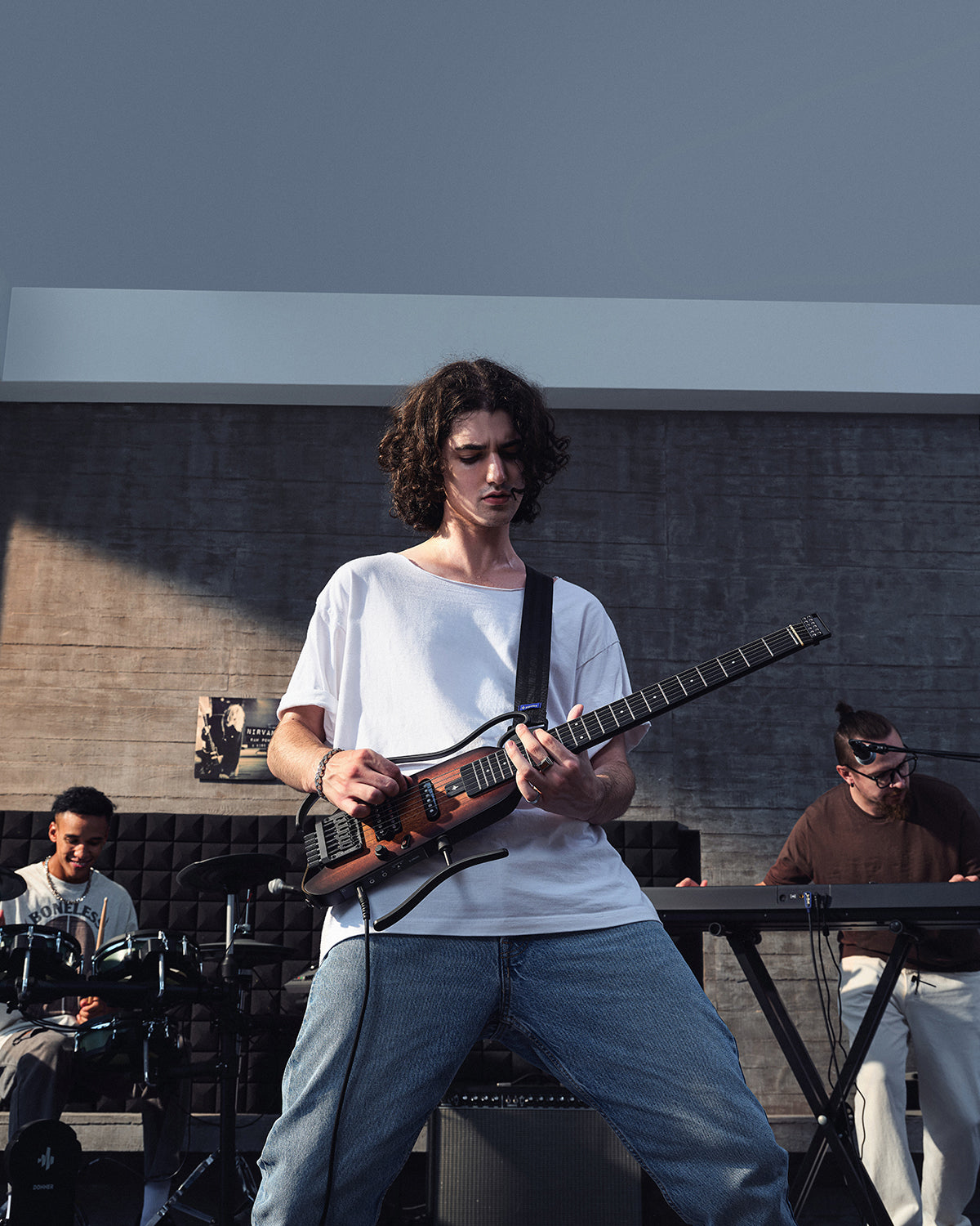 Donner HUSH™ X Chitarra elettrica ultraleggera senza testa-
Naturale##-Sunburst##